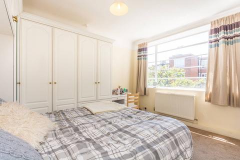 2 bedroom flat to rent, Eamont Street, St John's Wood, London, NW8