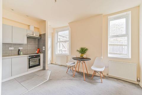 1 bedroom flat for sale, Babington Road, Streatham, London, SW16