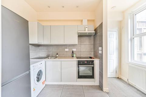 1 bedroom flat for sale, Babington Road, Streatham, London, SW16