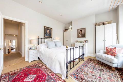 2 bedroom flat to rent, Totterdown Street, Tooting, London, SW17