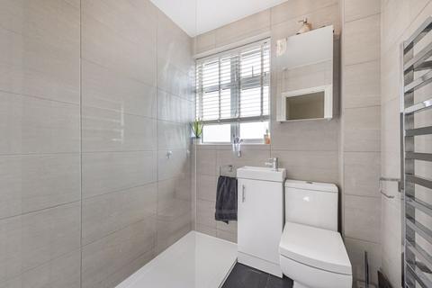 99 Wellington Avenue, Sidcup, DA15 9HF
