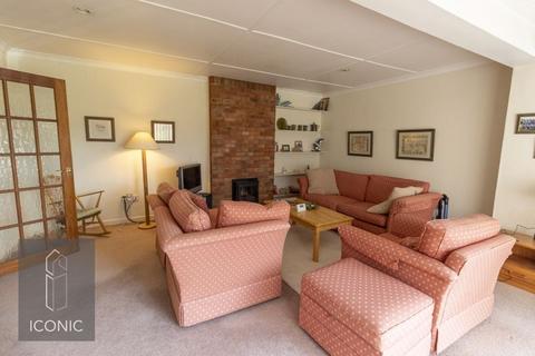 12 Bone Road, Drayton, Norwich, NR8 6EH