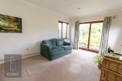 12 Bone Road, Drayton, Norwich, NR8 6EH