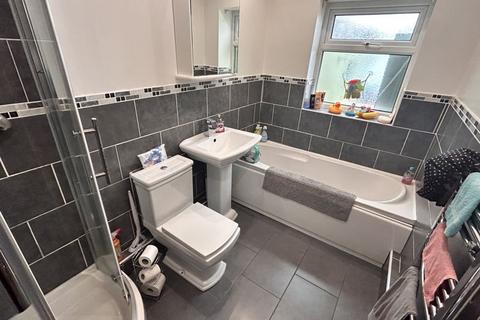 63 Binstead Road, Birmingham, B44 0TL