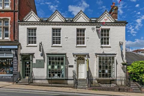 2 bedroom flat for sale, High Street, Winchester, SO23