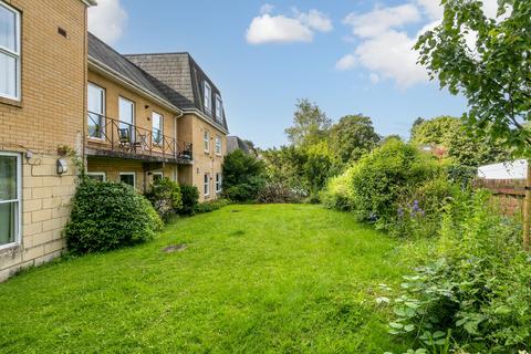 Flat 5, Palmerston Court Barnes Close, Winchester, SO23 9TS