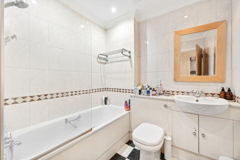 2 bedroom flat for sale, Drayton Gardens, South Kensington, London