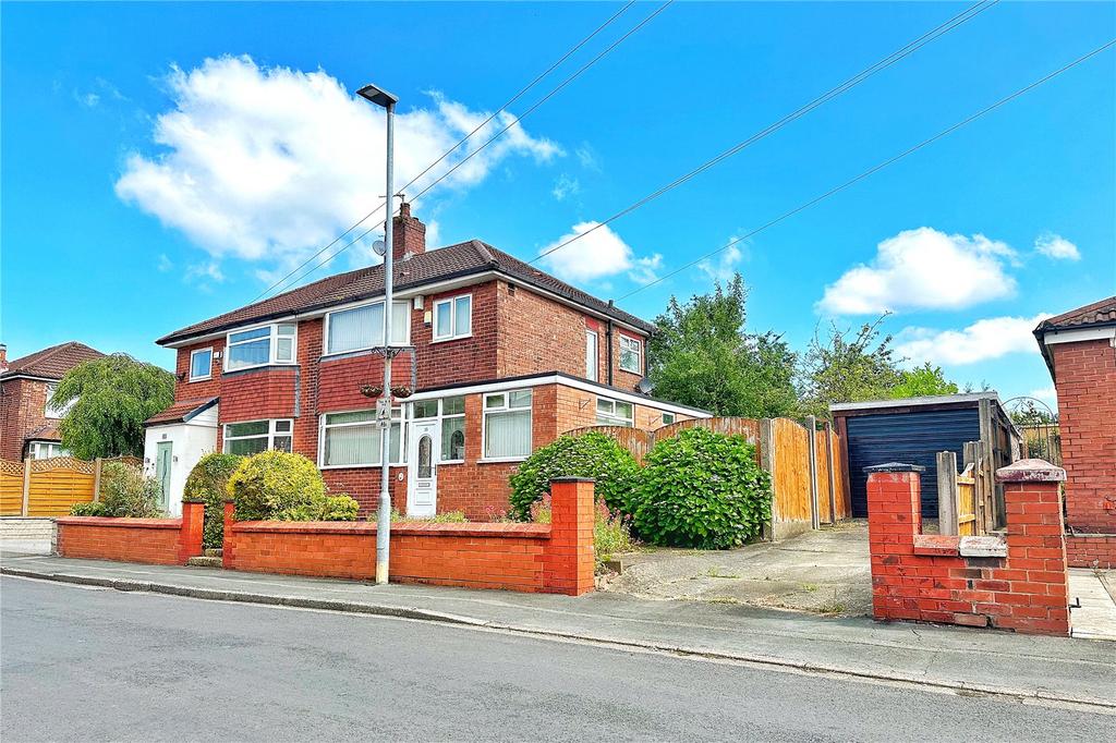 Wharfedale Avenue, Moston... 3 bed semi-detached house for sale - £240,000