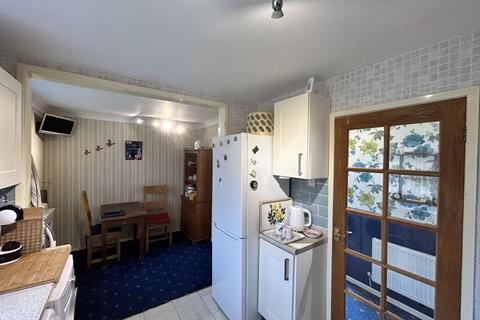 1 Brooklands, Colwyn Bay, LL29 8EN