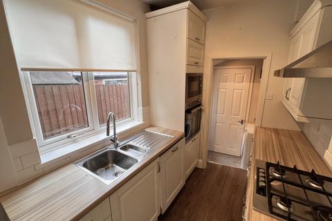3 bedroom terraced house to rent, East Street, Market Harborough LE16