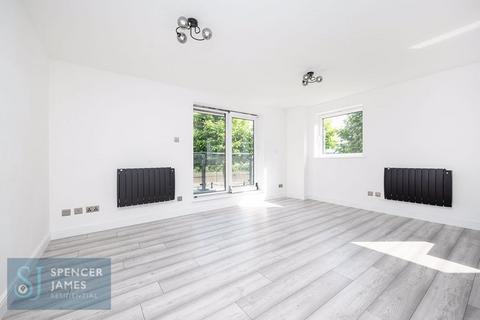 2 bedroom apartment for sale, Inverness Mews, Galleons Lock, E16