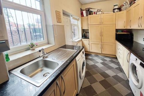 2 bedroom end of terrace house for sale, Lord Street, Kearsley