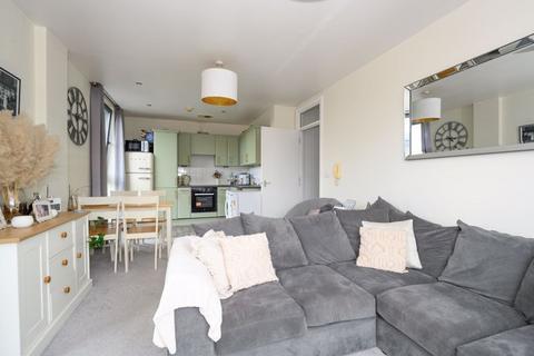 1 bedroom flat for sale, Guildford Street, Chertsey