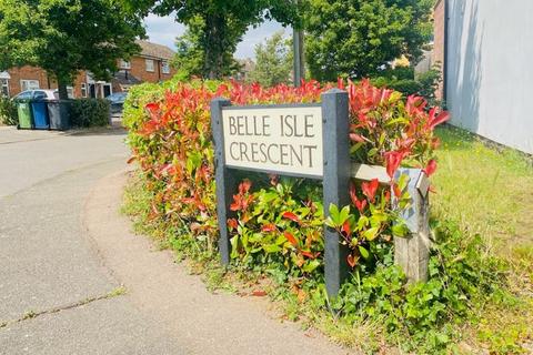 2 bedroom property to rent, Belle Isle Crescent, Brampton