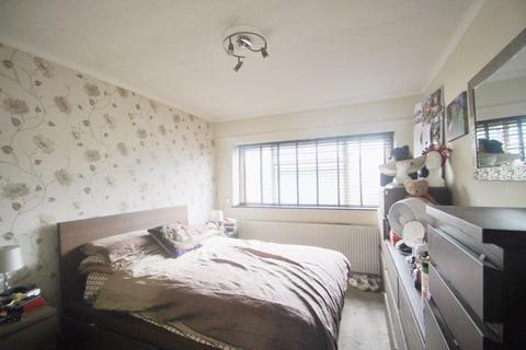 4 bedroom maisonette for sale, Cathay Walk, Northolt