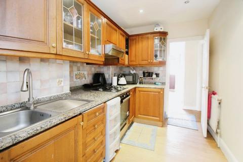 80 The Heights, Northolt, UB5 4BS