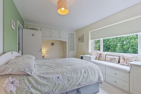 25 Brooks Road, Sutton Coldfield, B72 1HP