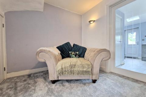 3 bedroom semi-detached house to rent, Carlyle Road, Aston Fields, Bromsgrove, B60