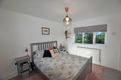 4 bedroom detached bungalow for sale, Scarborough YO11