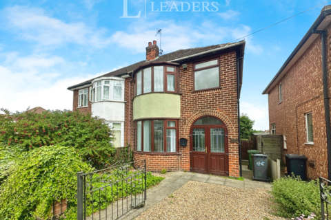 3 bedroom semi-detached house to rent, Aylestone Drive, Leicester, LE2
