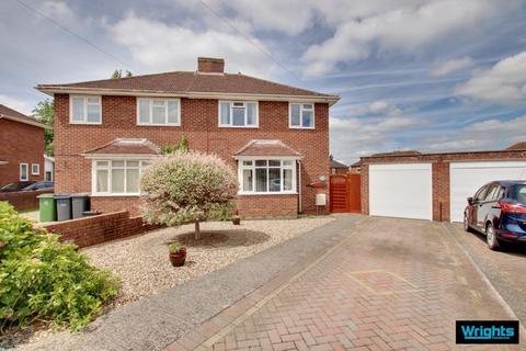 63 Blair Road, Trowbridge, BA14 9JZ