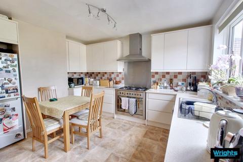 63 Blair Road, Trowbridge, BA14 9JZ