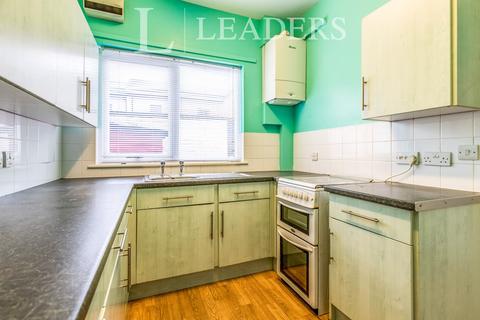 3 bedroom terraced house to rent, Co-Operative Street, Salford, M6