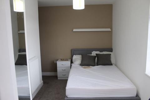 undefined, PROFESSIONAL ROOM LET