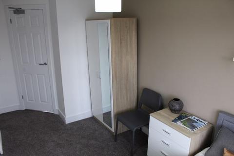 undefined, PROFESSIONAL ROOM LET
