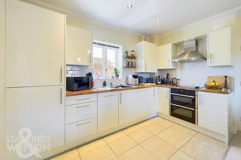 2 bedroom flat for sale, Charles Marler Way, Blofield, Norwich