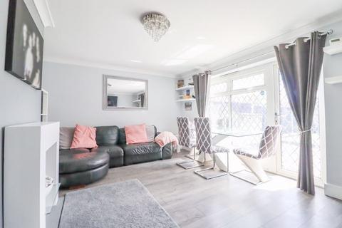 31 Cattawade Link, Basildon, SS14 2QG