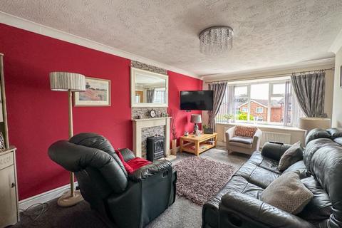 3 Hazel Grove, Leek, ST13 8UU