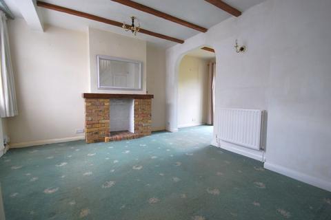 31 Rollesby Road, Chessington, KT9 2BY