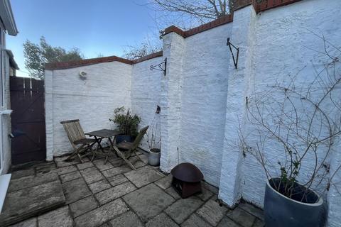 1 bedroom semi-detached house for sale, Ivinghoe