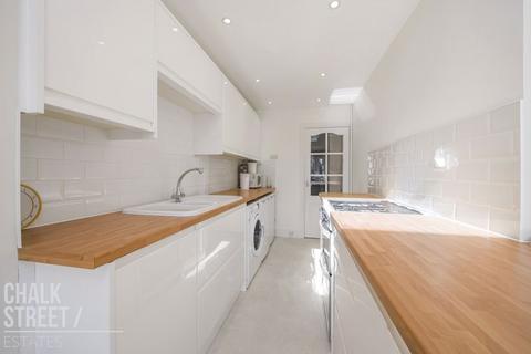 70 Heather Way, Romford, RM1 4TA