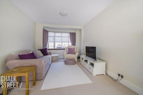 70 Heather Way, Romford, RM1 4TA