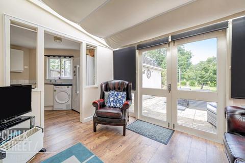 78 Marks Road, Romford, RM7 7AH