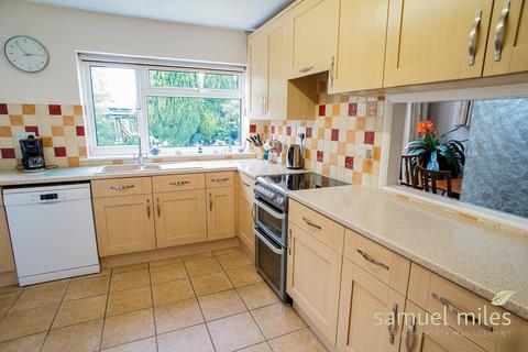 3 Broadacres, Broad Town, Swindon, SN4 7RP