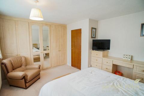 3 Broadacres, Broad Town, Swindon, SN4 7RP
