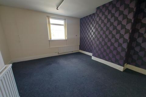 Office to rent, A 6, Russell Street, Bradford, BD21