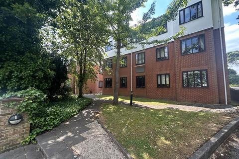 1 bedroom ground floor flat for sale, Lyonsdown Road, Barnet EN5