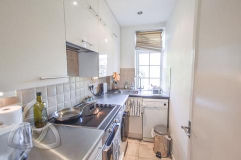 1 bedroom apartment for sale, Langford Court, Abbey Road, NW8