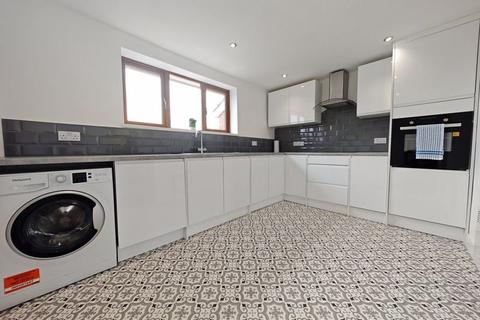 2 bedroom flat for sale, Thirlwell Gardens, Carlisle