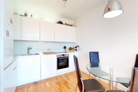 2 bedroom flat for sale, Amelia Street, London SE17