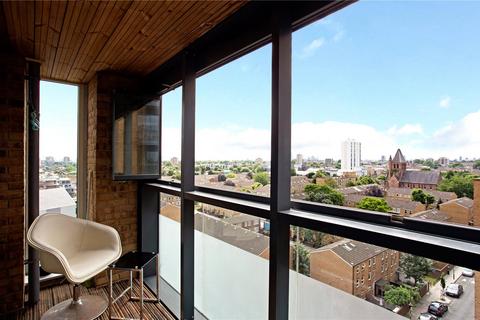 1 bedroom flat for sale, London E8