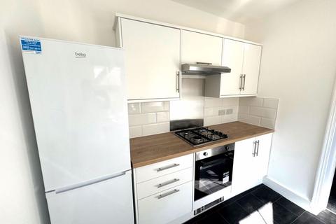 1 bedroom ground floor flat to rent, Norwood Road, Southall, Norwood Green