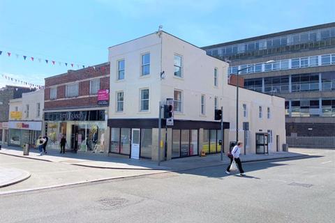 Retail property (high street) to rent, Torquay TQ2