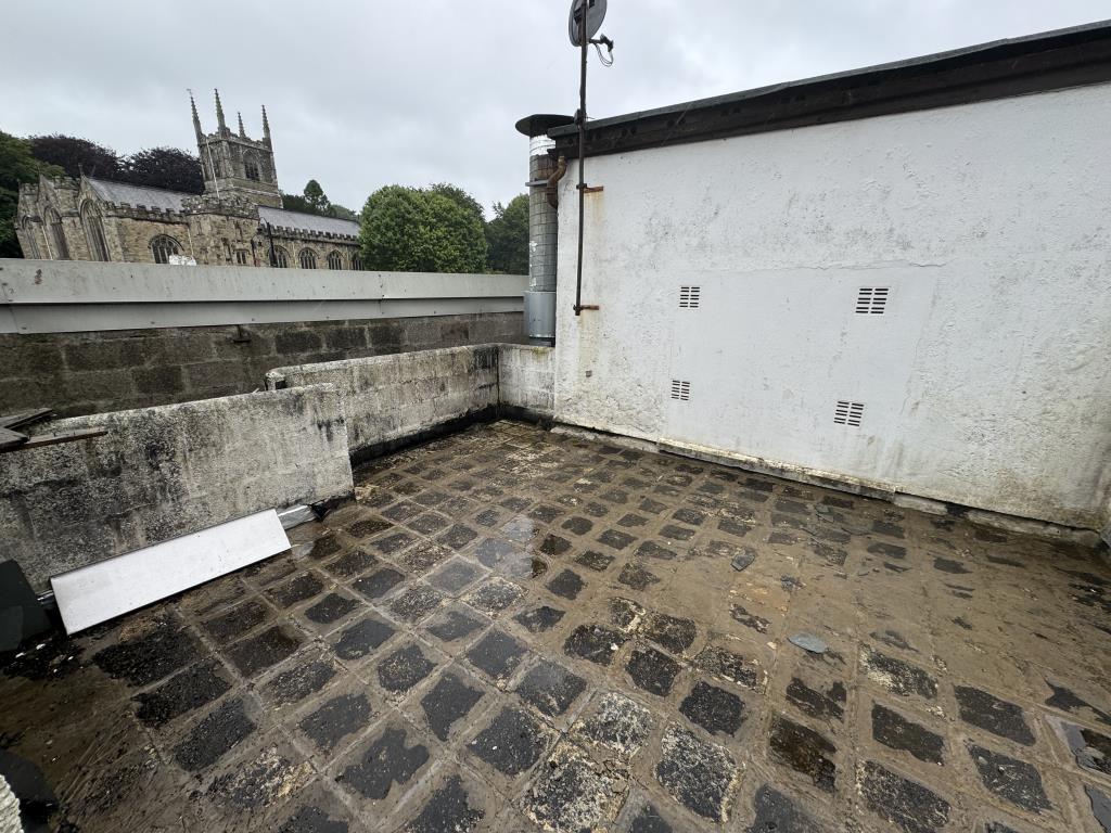 Outside space with St Stephen flat