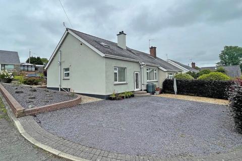 4 bedroom detached house for sale, Glan Beuno Estate, Bontnewydd, Caernarfon, Gwynedd, LL55