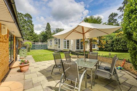 3 bedroom detached bungalow for sale, Westhall Road, Warlingham, CR6 9HF